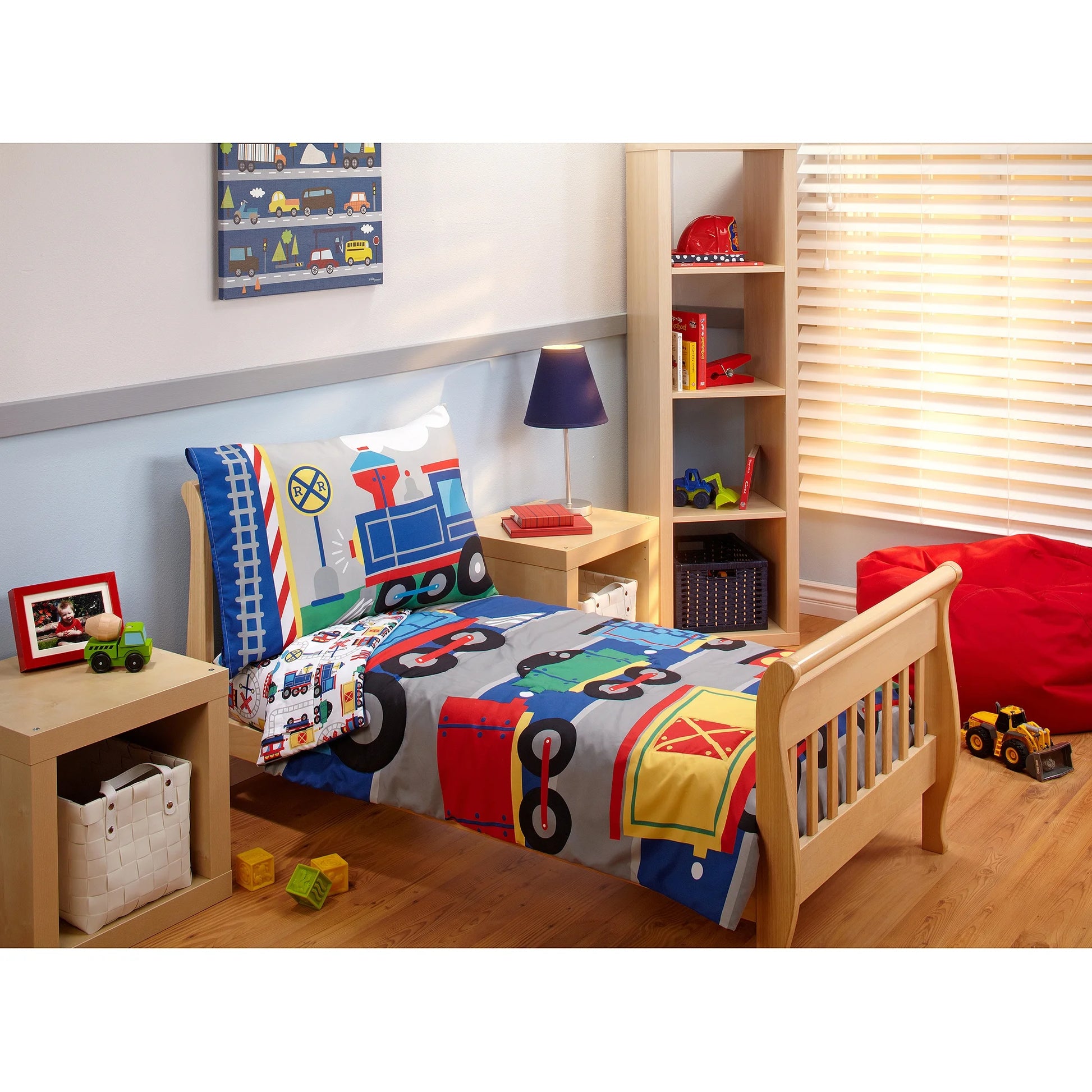 Trains 4 Piece Toddler Bed Set, Comforter Pillowcase, Top Sheet, Fitted Sheet, Boy
